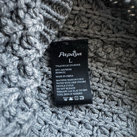 Papaya Chunky Knit Short Sleeve Sweater in Olive Gray - Picture 4 of 6